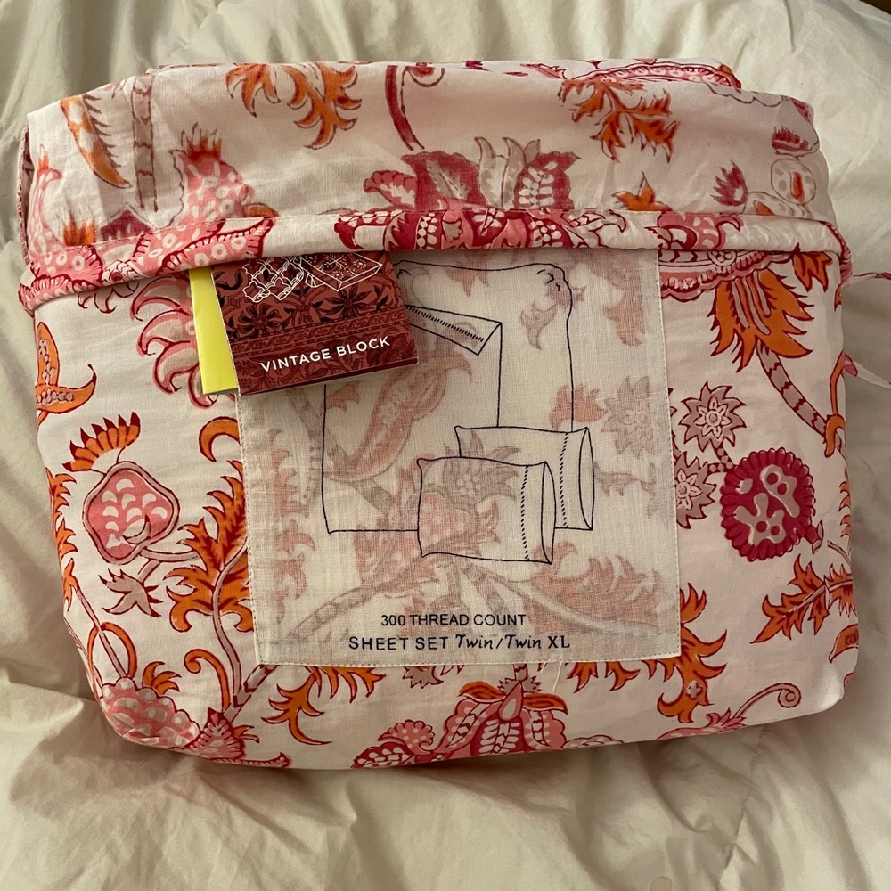 Roller Rabbit Twin/twin XL sheet set